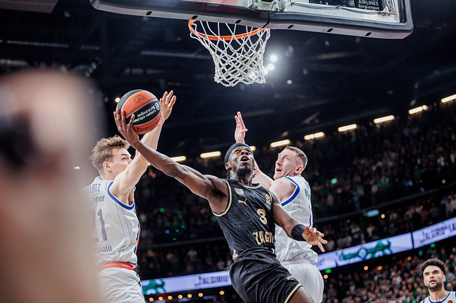 „Žalgiris“ įveikė „Anadolu Efes“: pergalę užtikrino Francisco taškai