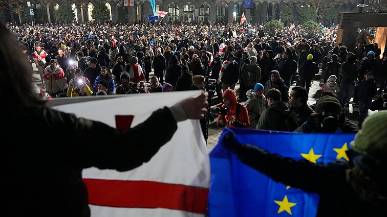 Politologė apie būsimą Sakartvelo prezidentą: bus tik veidas ir darys tai, ką reikia daryt