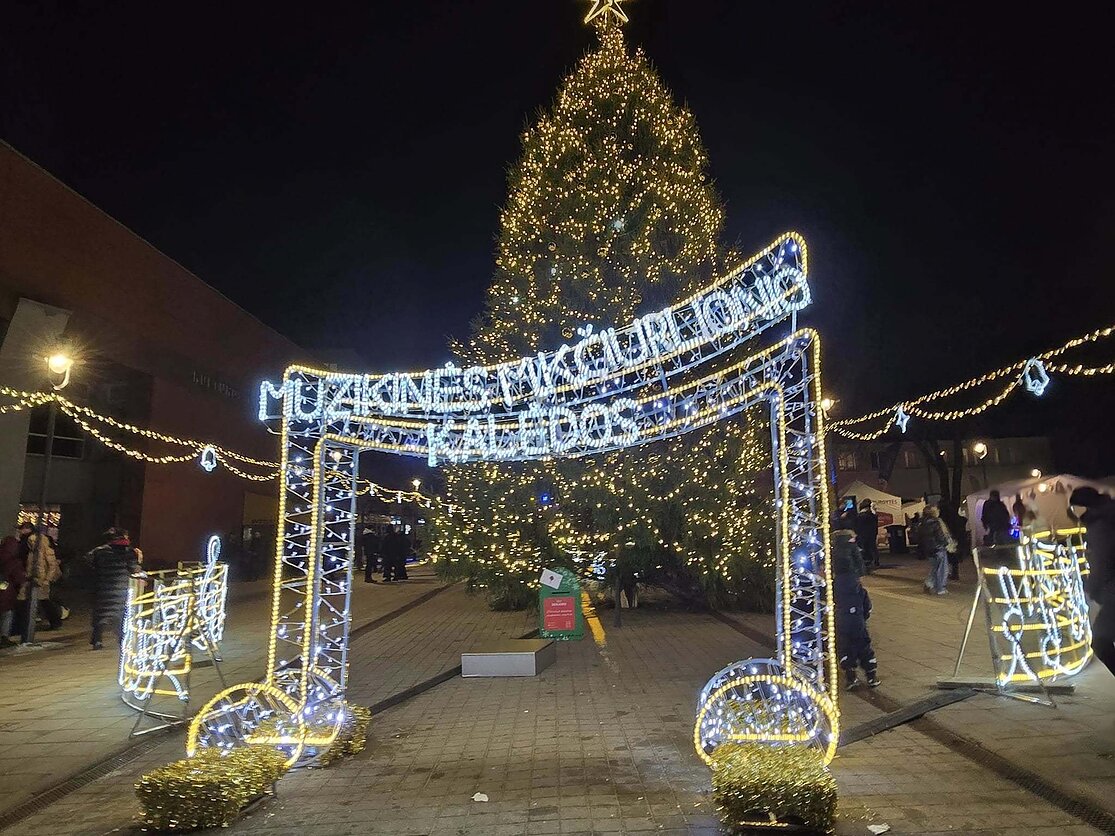 Plungės kalėdinė eglė