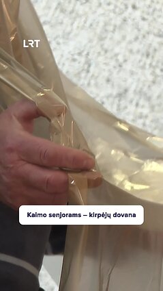 Dvi Anykščių kirpėjos nutarė nemokamai apkirpti kaimo senjorus