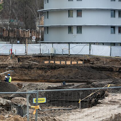 Vilniečiai bijo, kad dėl greta esančių statybų sugrius jų namas