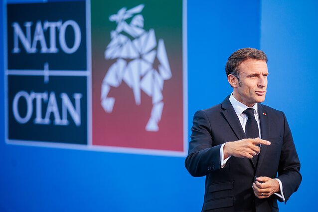 Aklavietę pasiekęs Macronas kaltina kraštutines jėgas: aiškumo parlamente dar mažiau