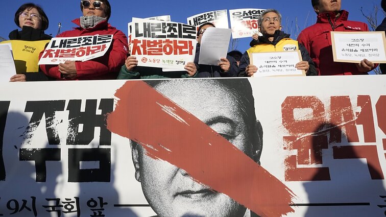 Palaikymo neturi: Pietų Korėjos prezidentas už savo veiksmus liko nenubaustas