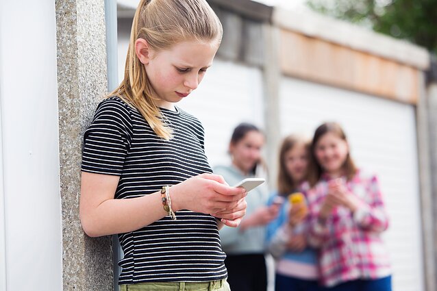Internetinės patyčios Internetinės patyčios
