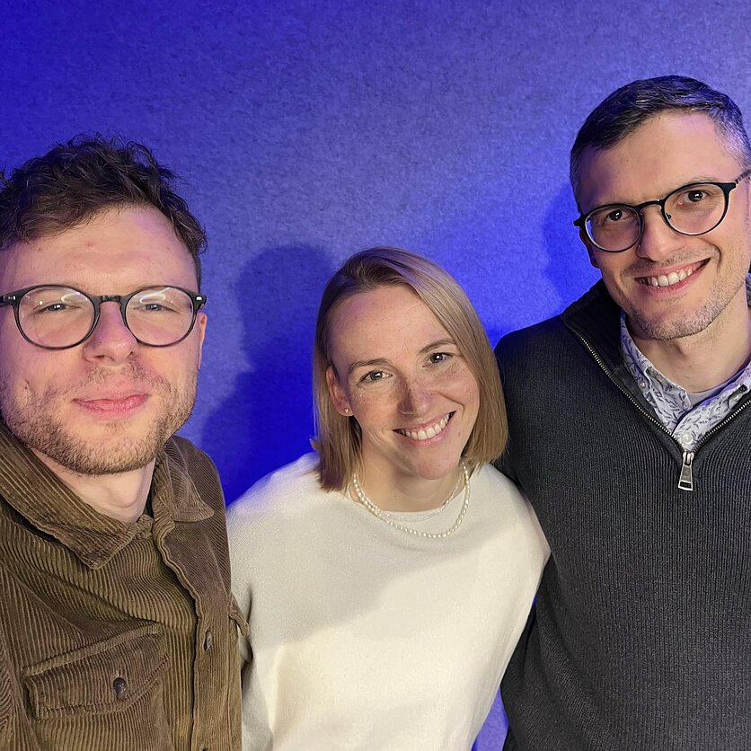 I. Klėjaus nuotr., Ignas Klėjus ir Tomas Vaičiūnas su Simona Neliubšiene