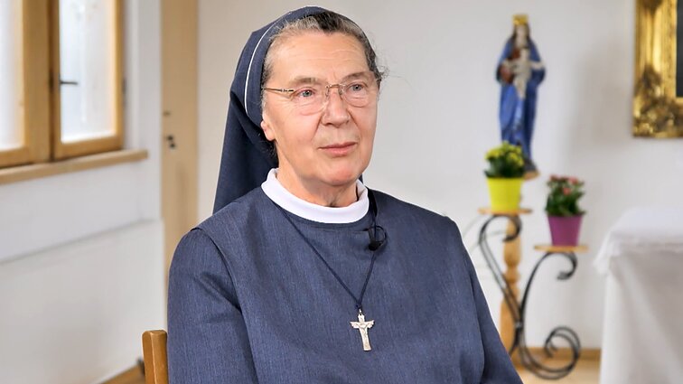 KGB persekiojimus kentusi vienuolė Leonora: neįtarėm, o buvo kilęs pavojus gyvybei