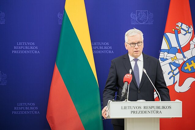 Lietuva kitąmet galės skolintis beveik 6 mlrd. eurų: anot Šadžiaus, daugiau – neįmanoma