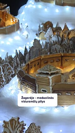 Žagarėje prieš Kalėdas išdygo miestelis iš meduolių