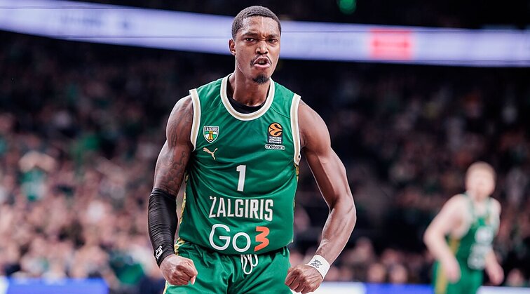 „Žalgiris“ apgynė savo tvirtovę: įveikę „Neptūną“ pratęsė pergalingą LKL seriją