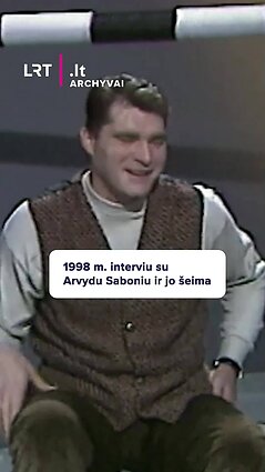 1998 m. interviu su Arvydu Saboniu ir jo šeima