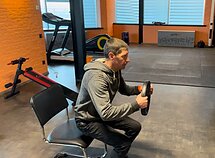 Fronte sužeistas Ivanas Dmitrenka šaukiniu Vančia tik po reabilitacijos „Blokposte“ tapo pajėgus kilnoti svarmenis Fronte sužeistas Ivanas Dmitrenka šaukiniu Vančia tik po reabilitacijos „Blokposte“ tapo pajėgus kilnoti svarmenis