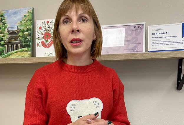 Juristė Viktorija Chamajunova būdama devintą mėnesį nėščia savanoriavo pabėgėlių centre Juristė Viktorija Chamajunova būdama devintą mėnesį nėščia savanoriavo pabėgėlių centre