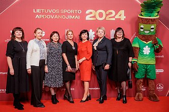 Ant Lietuvos sporto apdovanojimų raudonojo kilimo – ryškiausios sporto žvaigždės