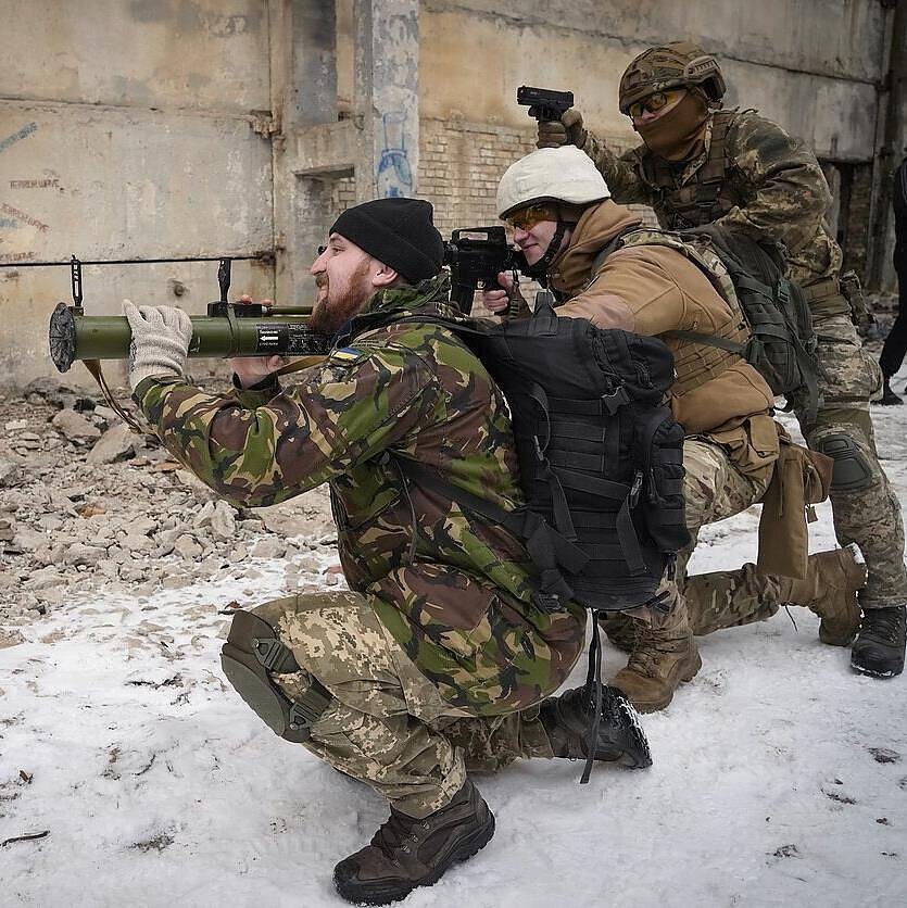 AP nuotr., Ukrainiečių karo pamokos geriau pasirengti grėsmėms padeda ir Vilniui