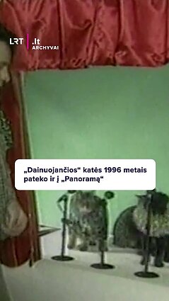 „Dainuojančios“ katės 1996 metais pateko ir į „Panoramą“