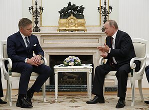 Robertas Fico i Władimir Putin Robertas Fico i Władimir Putin