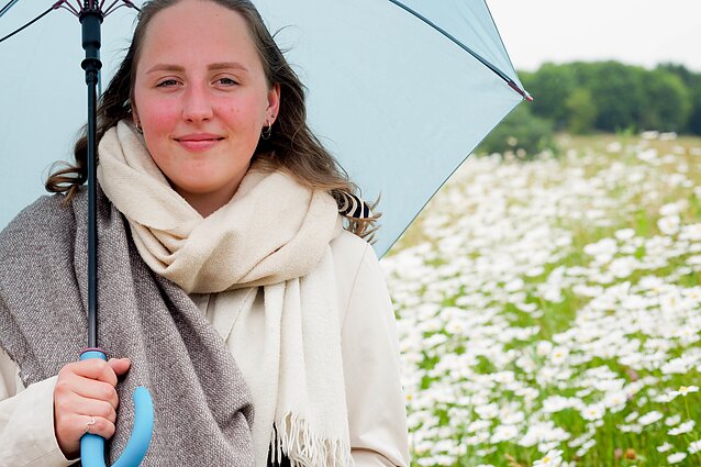 Elīza Paula Graudiņa prie Baltojo tilto Vilniuje. 