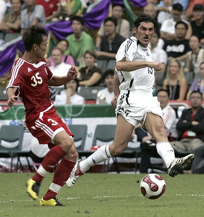 Micheilas Kavelašvilis 2007 metais (baltais marškinėliais)