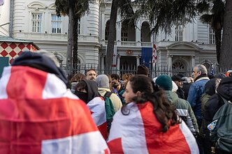 Protestuotojai prie prezidento rūmų