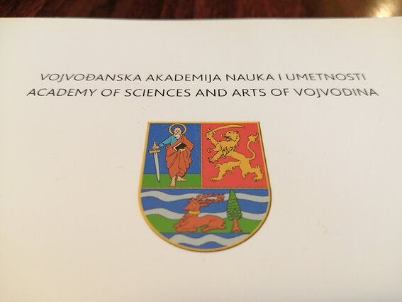 Logo regionalnej Akademii Nauk i Sztuk Wojwodiny