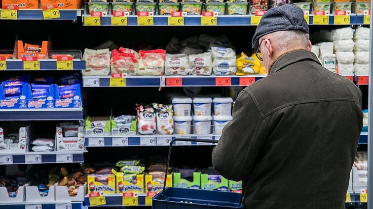 Rekordinė prekyba per šventes – praeityje: žmonės pinigus leidžia labiau apgalvotai