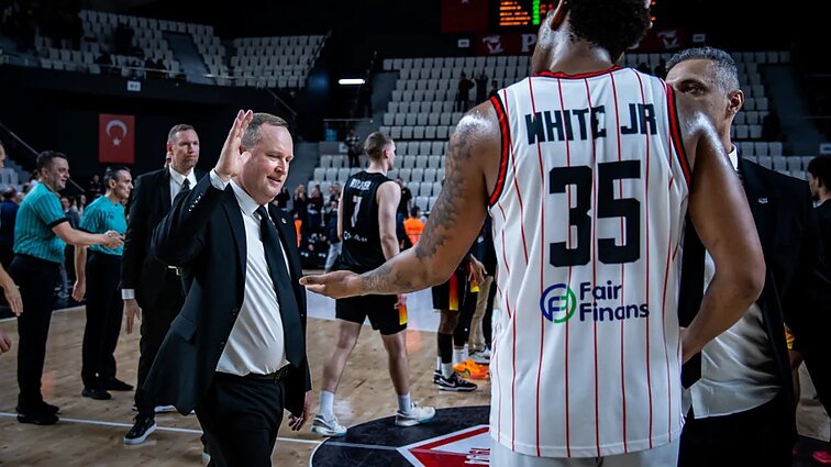 Maksvyčio komanda fantastišku išsigelbėjimu pradėjo FIBA čempionų lygos įkrintamąsias
