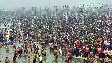 „Kumbh Mela“ festivalis Indijoje