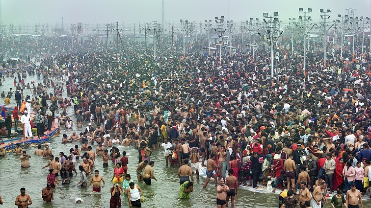 „Kumbh Mela“ festivalis Indijoje