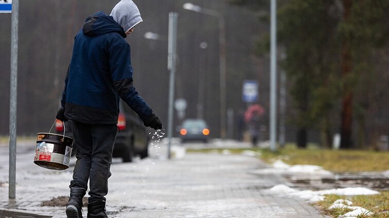 Traumatologas apie traumas dėl plikledžio: darbo užteks dviem paroms
