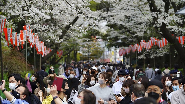 „30 proc. nuolaidos kraštas“: kritusi Japonijos valiuta atvėrė duris milijonams keliautojų