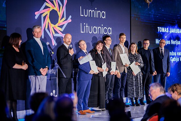Valdovų rūmuose Vilniuje penktadienį pagerbti medalius tarptautinėse olimpiadose pelnę mokiniai.
