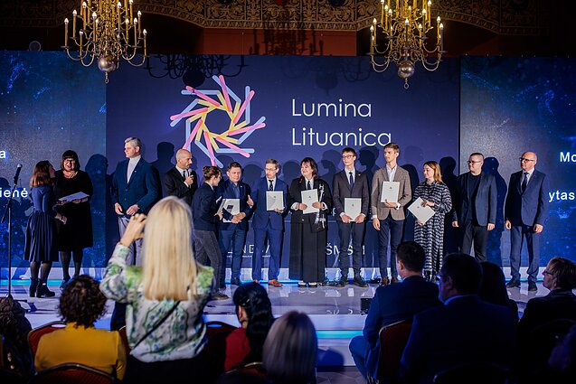 Valdovų rūmuose Vilniuje penktadienį pagerbti medalius tarptautinėse olimpiadose pelnę mokiniai.