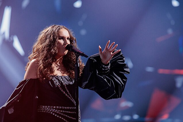 EUROVIZIJA.LT ketvirtosios atrankos filmavimas, Amoralu (Lukrecija Vasiliauskaitė)