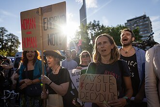 Protestas dėl reprodukcinių teisių Lenkijoje Protestas dėl reprodukcinių teisių Lenkijoje