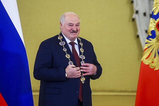 „Visiška apgaulė“: sekmadienį Lukašenka septintą kartą pasiskelbs šalies prezidentu