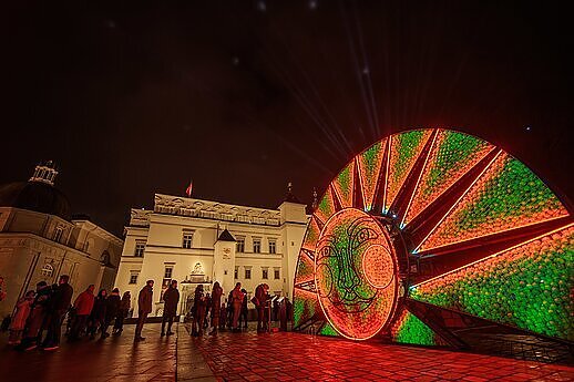 Kviečia pasidairyti po Vilniuje vykstantį šviesų festivalį: kokie kūriniai laukia šiemet?