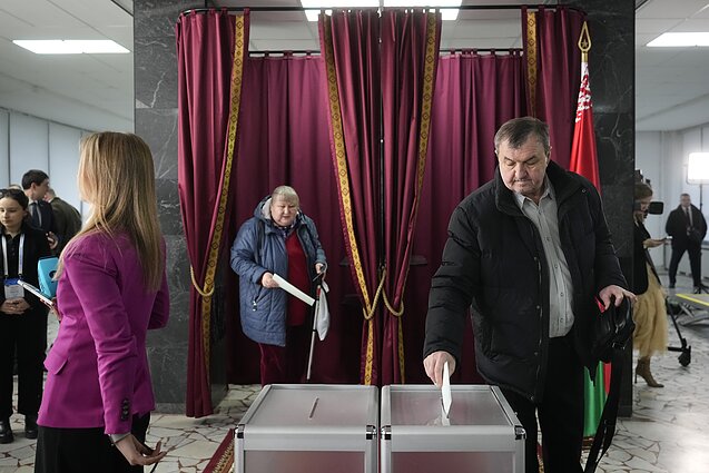 Baltarusijoje prasidėjo Vakarų nesąžiningais laikomi prezidento rinkimai