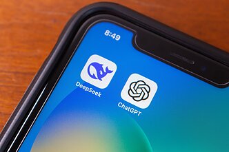 DeepSeek ir ChatGPT