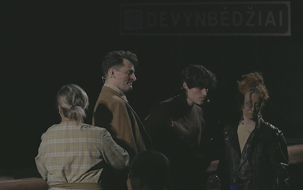 „Devynbėdžiai“