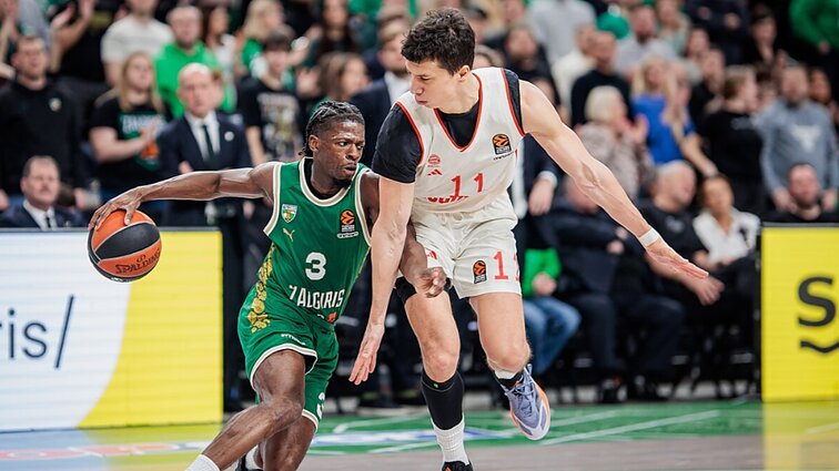 Klampi pirmoji rungtynių pusė žalgiriečiams: po dviejų kėlinių „Žalgiris“ atsilieka 31:45
