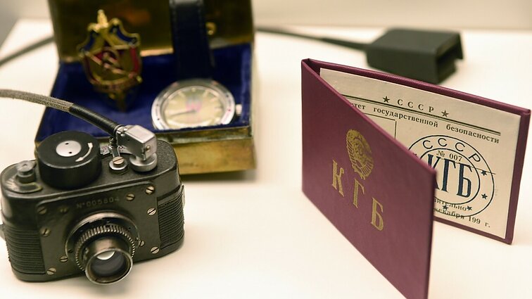Kvestionuoja iniciatyvą išviešinti KGB bendradarbius: svarbiausia – ne pavardės, o veikla