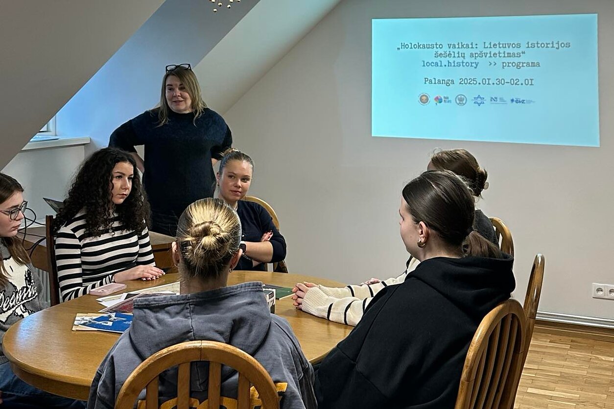 Tarptautinis projektas „Holokausto vaikai: Lietuvos istorijos šešėlių apšvietimas“ Tarptautinis projektas „Holokausto vaikai: Lietuvos istorijos šešėlių apšvietimas“