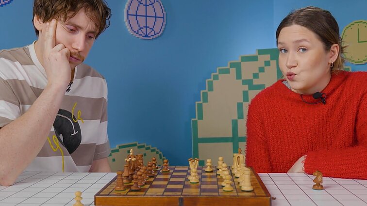 Bendrojo pagalbos centro užkulisiai, DI ir mokytojai bei šachmatų čempionai