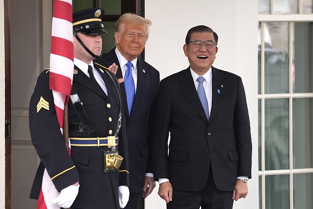 Japonijos ministras pirmininkas Shigeru Ishiba ir JAV prezidentas Donaldas Trumpas