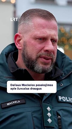Mackela: lankau savo draugų kapus