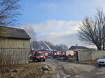 Gaisras medžio apdirbimo įmonėje Klaipėdos rajone pareikalavo ugniagesio gyvybės