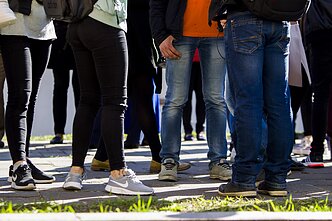 Schoolkids (associative image)