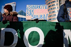 Piketas prie Vilniaus m. savivaldybės dėl perteklinio druskos naudojimo prižiūrint gatves Piketas prie Vilniaus m. savivaldybės dėl perteklinio druskos naudojimo prižiūrint gatves