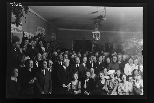 Vilkolakio teatro žiūrovai. Kaunas, 1920 m. 