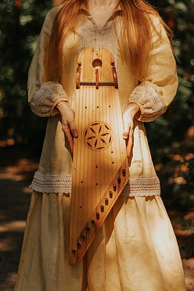 Profesorė R. Bilbokaitė išleido pirmąjį kanklių muzikos albumą „Viltis“